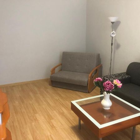 Apartman Bea, Snp 12 Velky Krtis Buitenkant foto