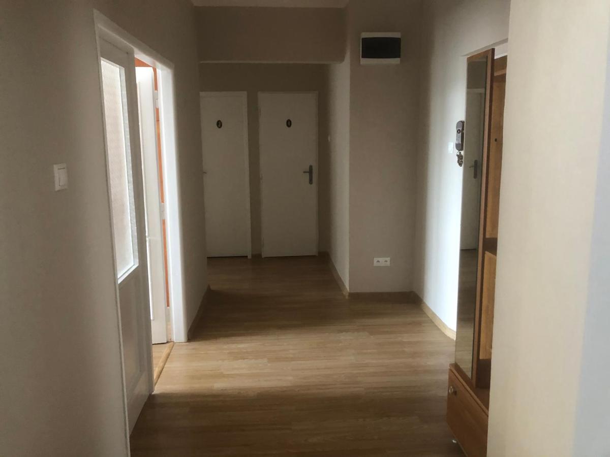 Apartman Bea, Snp 12 Velky Krtis Buitenkant foto