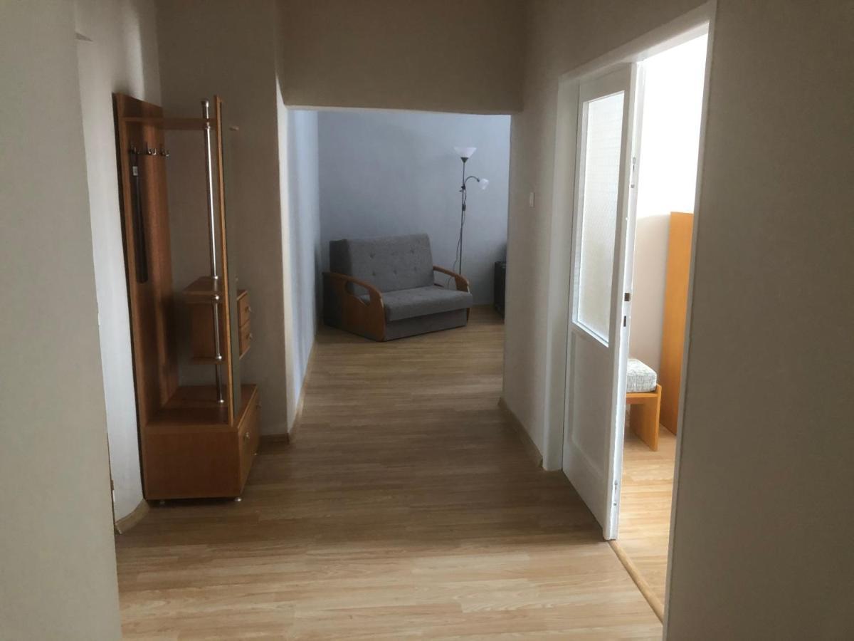 Apartman Bea, Snp 12 Velky Krtis Buitenkant foto